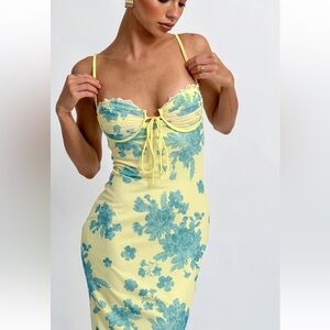 NWT Selfie Leslie Fortune Lace Trim Mesh Midi Dress Yellow Sz Med